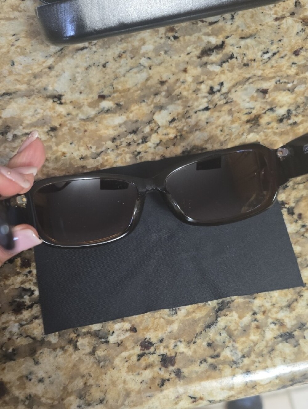Coach Women's Brown Frame with Brown Gradient Lenses Sunglasses - Picture 6 of 12